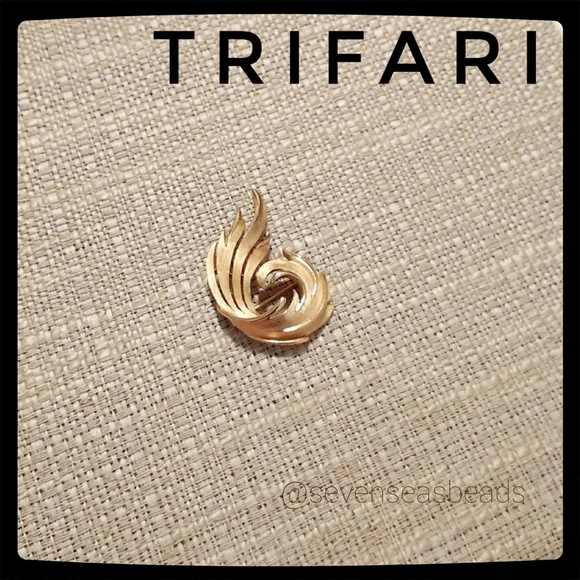 💘TRIFARI Mid-Century Swoosh Brooch - Picture 2 of 5